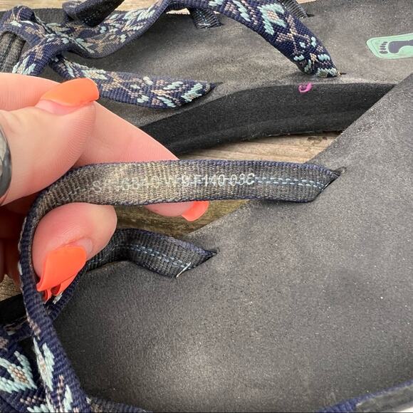 Teva Olowahu strappy lightweight sandals - Picture 6 of 6